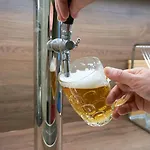 Brooklyn Style In The With Your Own Beer Tap דירה בודפשט