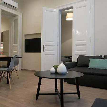 Brooklyn Style In The With Your Own Beer Tap Lägenhet Budapest